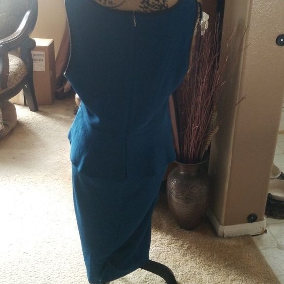 Pinup peplum dress by thalia nwot - Picture 4 of 6